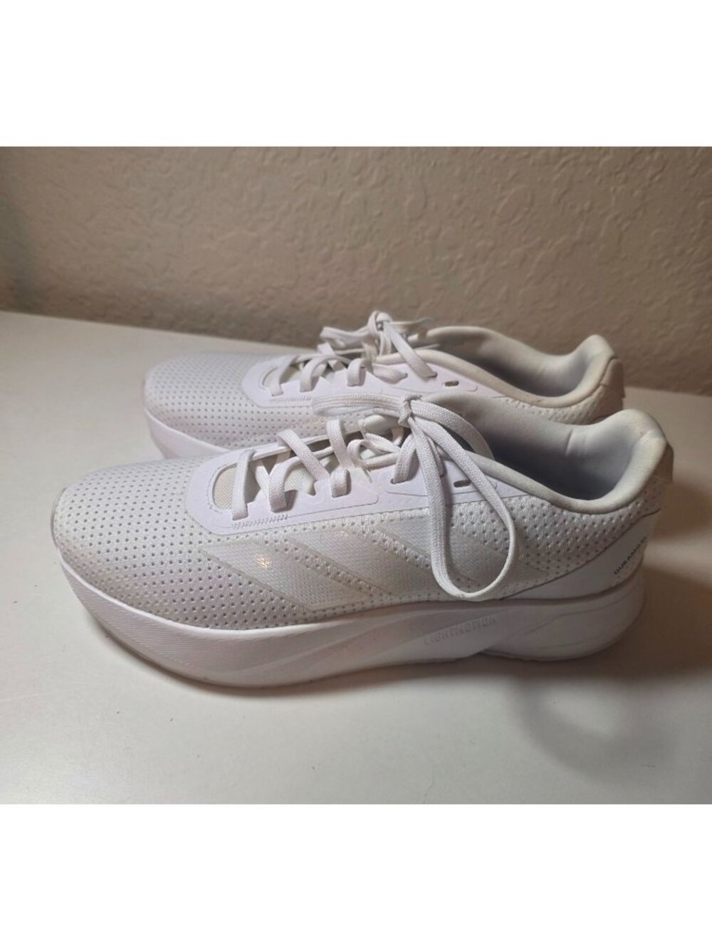 Adidas Duramo SL Ladies Triple White Sneakers size 8.5 - EUC